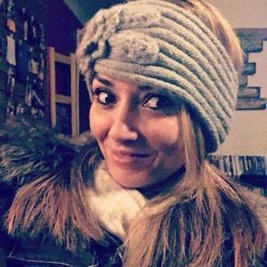 Meet your Posher, Crystal